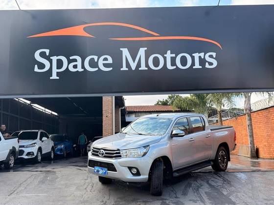 TOYOTA HILUX 2.8 SRV 4X4 CD 16V DIESEL 4P AUTOMÁTICO